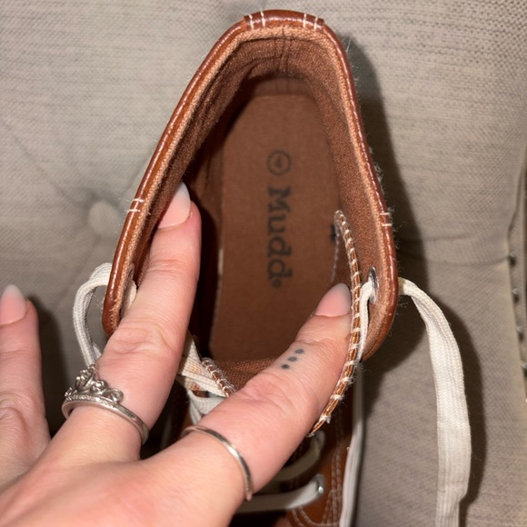 MUDD Brown High-Top Sneakers with White Laces - Picture 11 of 12